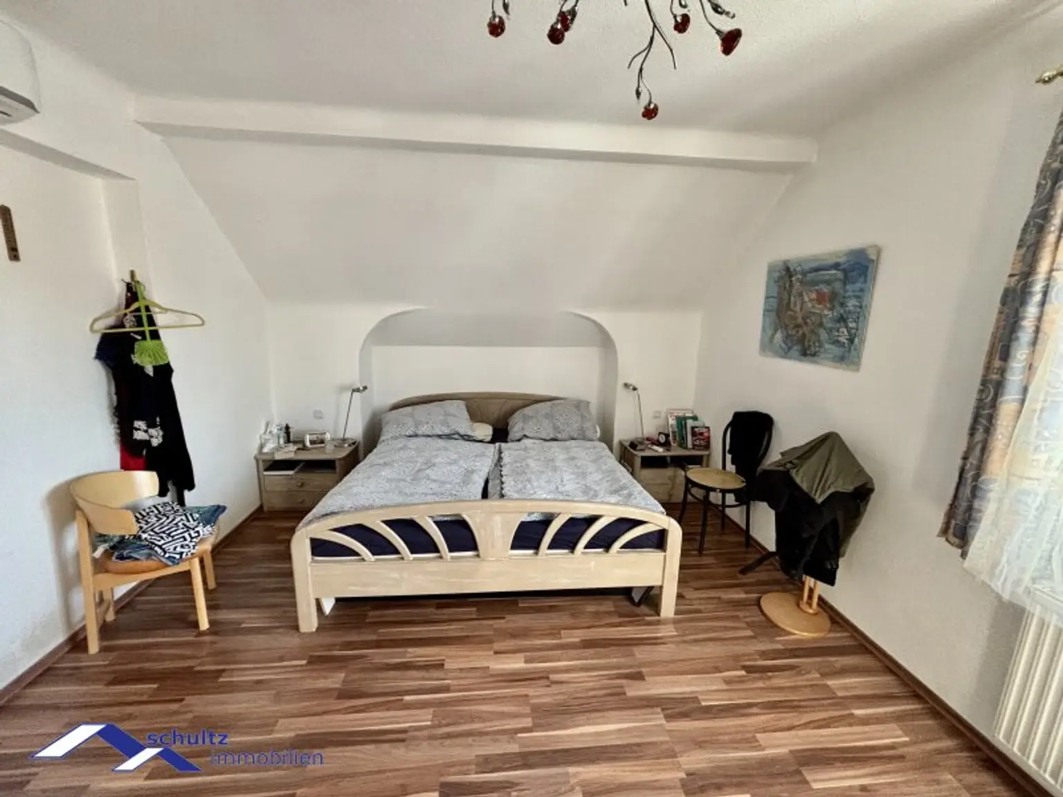 Schönes Einfamilienhaus mit Pool! Besonderes Angebot!