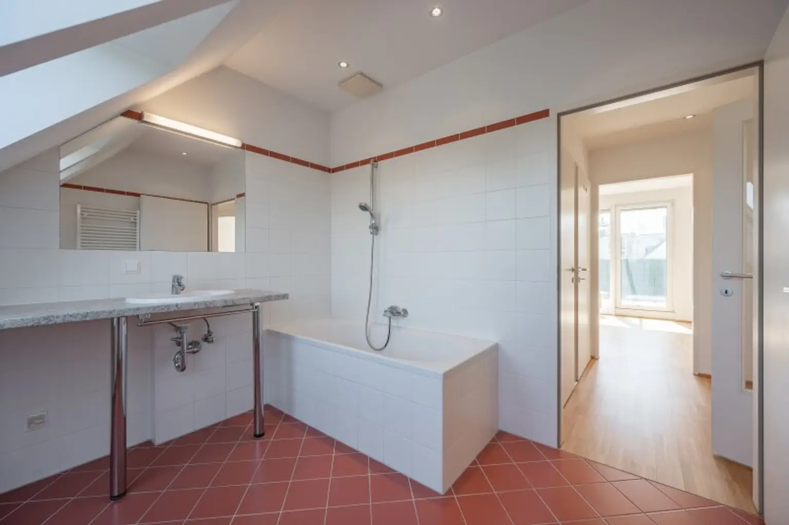 ++Provisionsfrei++ TOP-Lage im 19. Bezirk, wunderschöne 2-Zimmer-Wohnung mit Terrasse!
