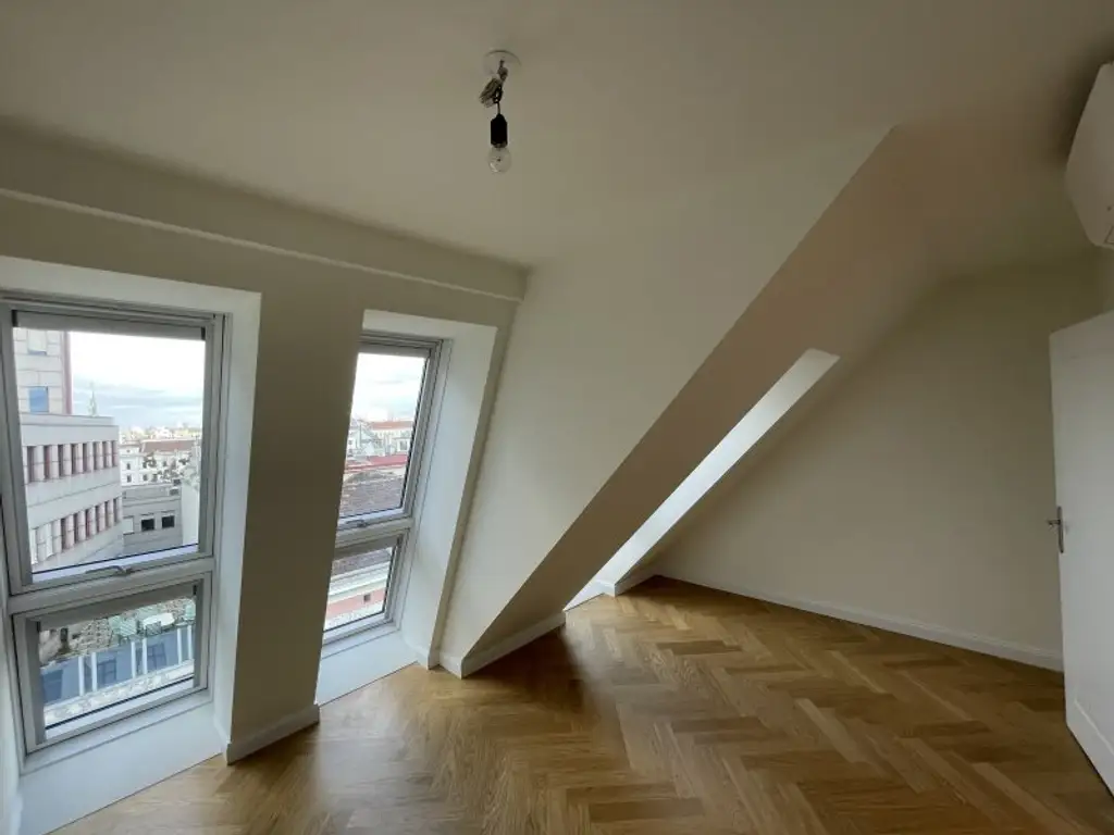 TOP-DACHTERRASSEN-WOHNUNG -- 3 ZIMMER -- FERNBLICK -- NÄHE URANIA!