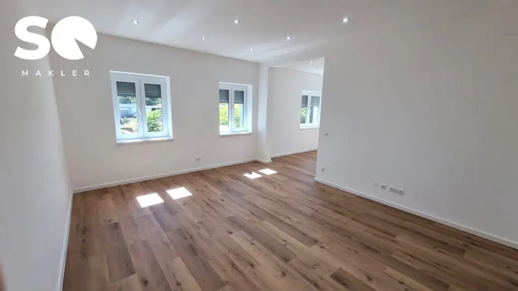 #SQ - WIENER NEUSTADT: EXKLUSIVES WOHNERLEBNIS FÜR FAMILIE, ARBEIT UND MEHR – TRAUMHAUS MIT DACHTERASSE UND FERNBLICK