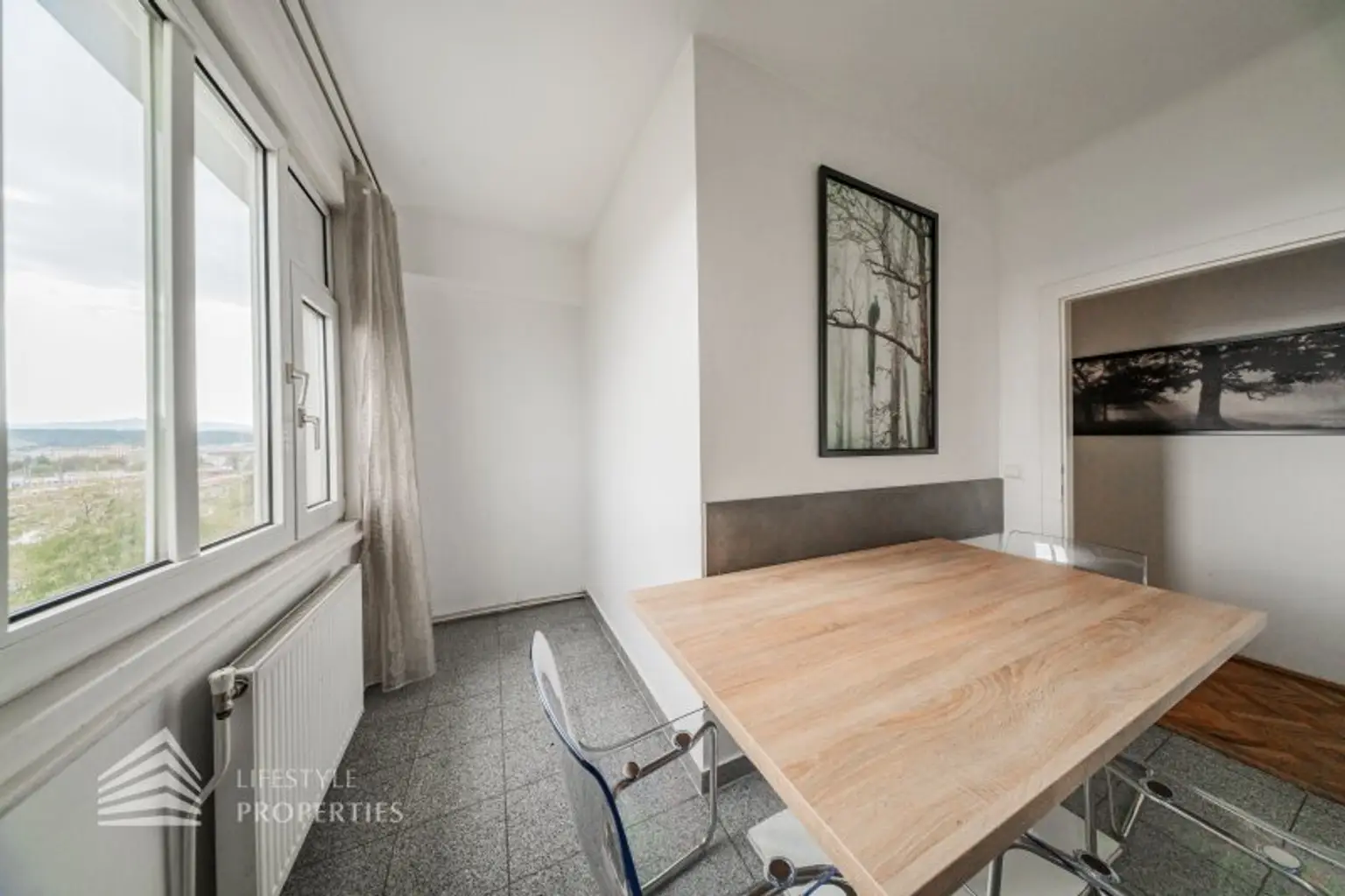 Helle 2-Zimmer Wohnung, Nähe Meiselmarkt