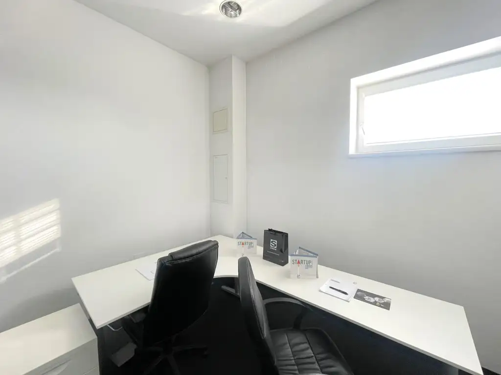 Großzügige Büroflächen in einer Villa