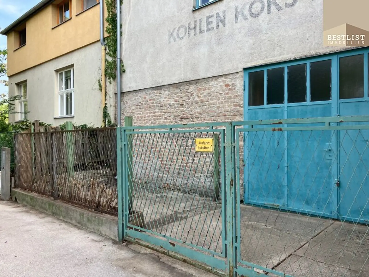 Zinshaus in Baden: 346 m², gepflegt, top Rendite für 550.000 €!