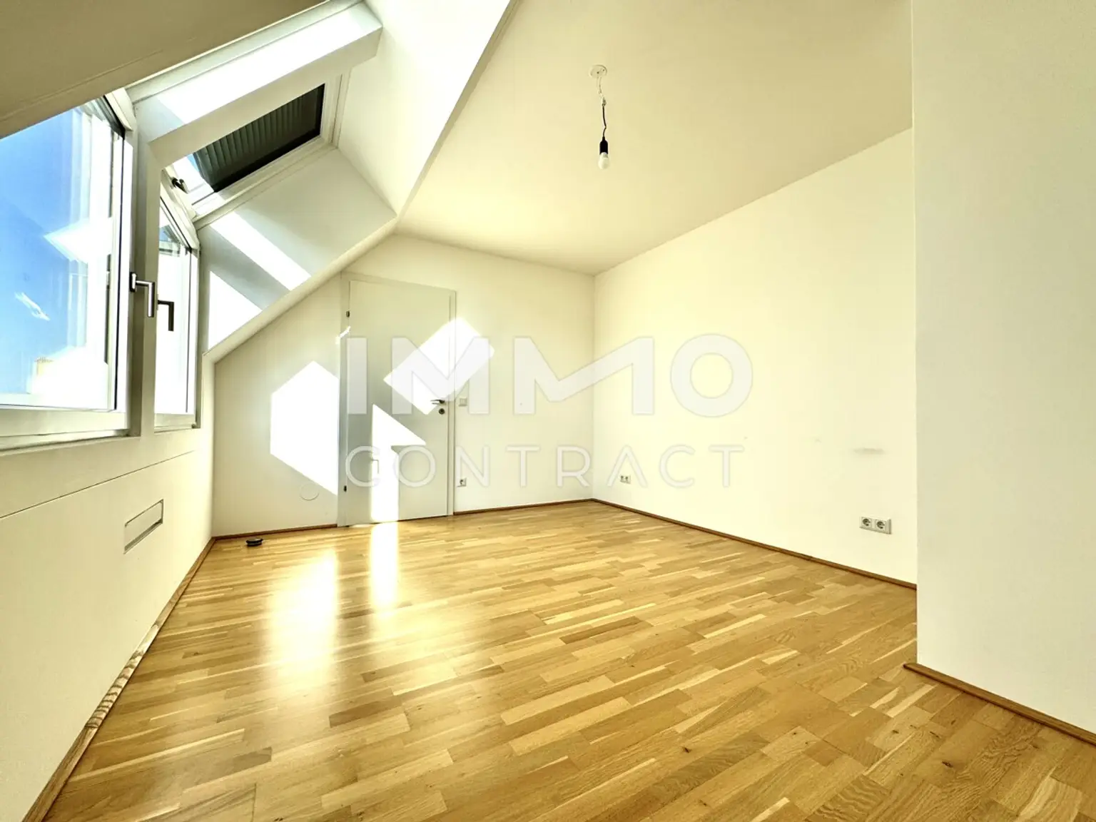 Lichtverwöhnte 2-Zimmer-Wohnung mit Balkon – Wohlfühlen garantiert