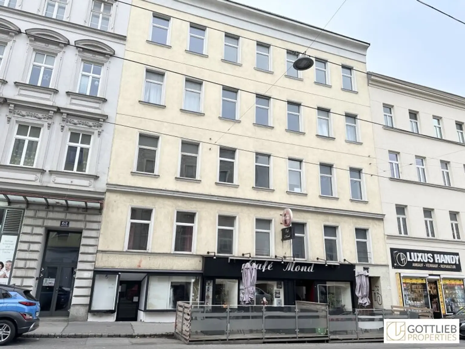 Nahe U3! Klassisches Mittelzinshaus mit ca. 85% Leerstand und Baubewilligung für DG-Ausbau mit Balkonen und Dachterrasse