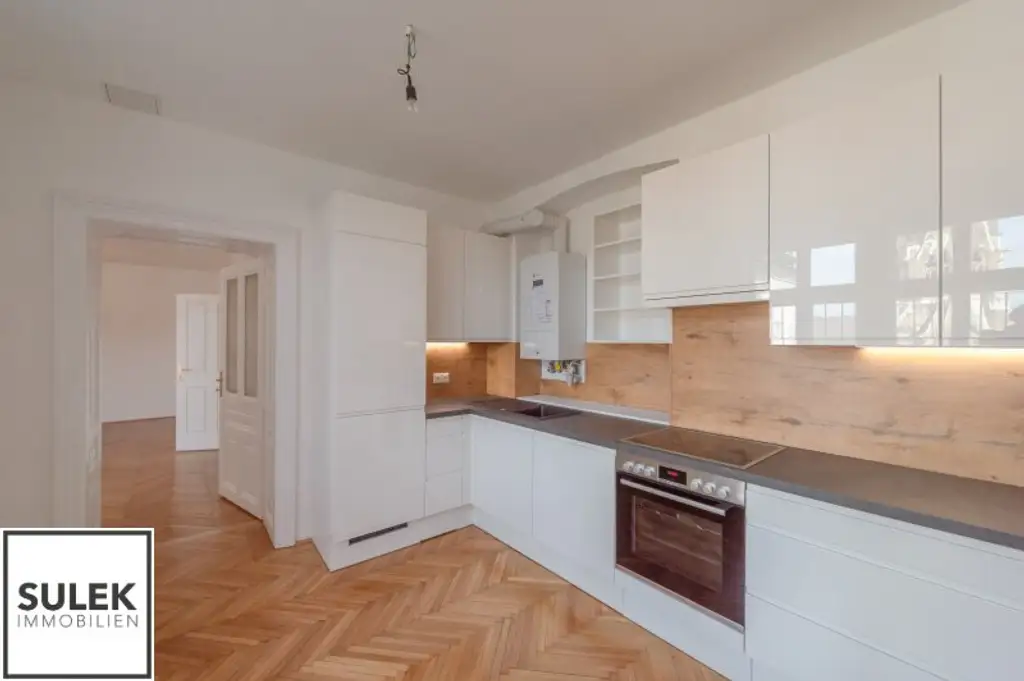 Zweitbezug: hofseitig gelegene 3-Zimmer-Wohnung direkt an der Mariahilferstraße - mit Klimaanlage