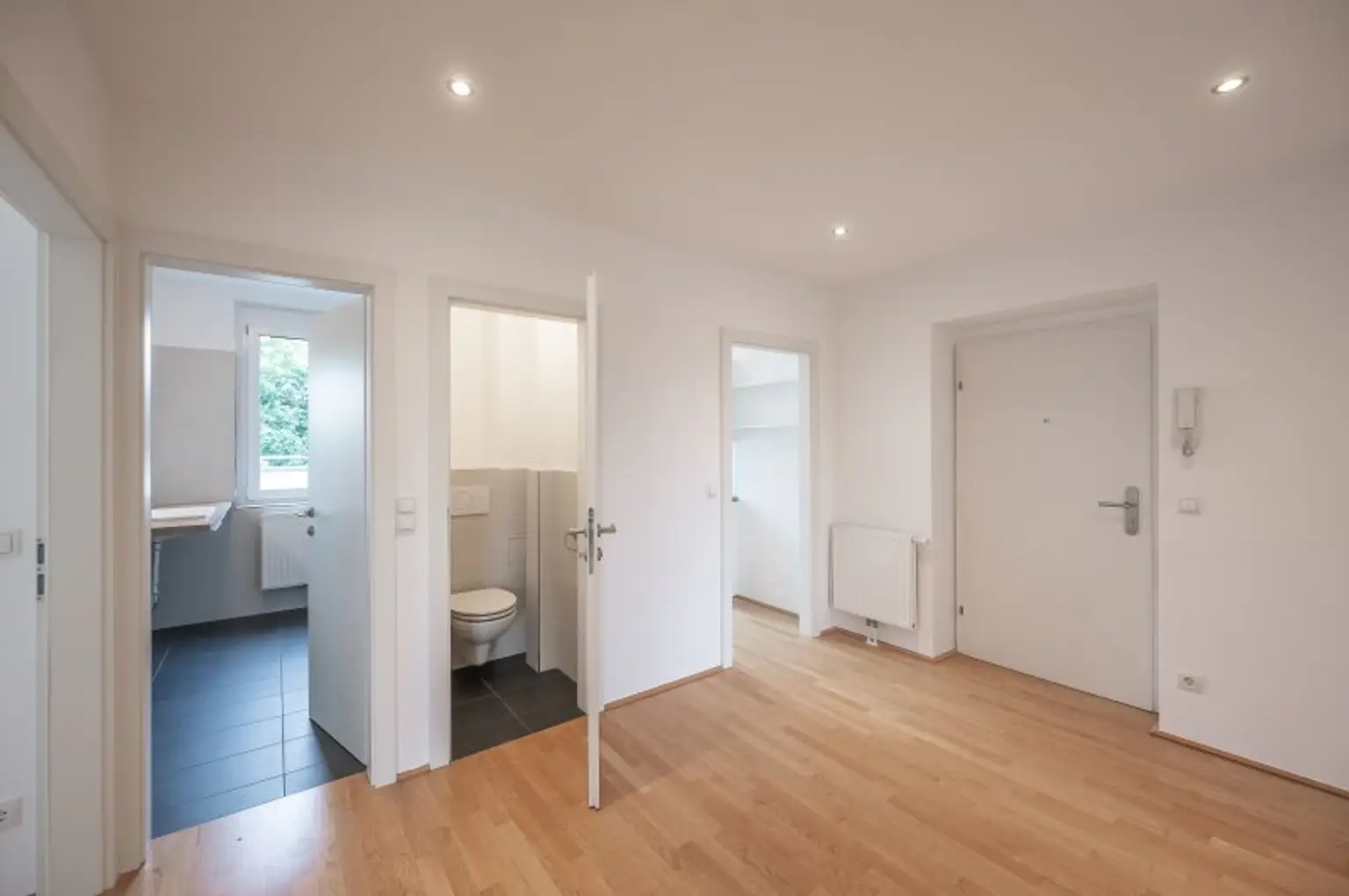 +++ NEU +++ helle 3-ZIMMER TRAUMWOHNUNG MIT 2 TERRASSEN, optimale Aufteilung, letzter Stock, Küche separat. Tolle Lage! ++++