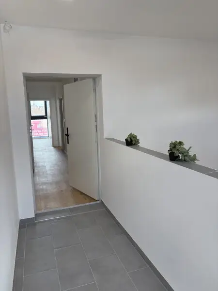 Exklusive Dachgeschosswohnung mit Terrasse am Neubaugürtel