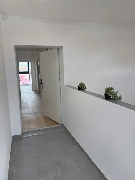 Exklusive Dachgeschosswohnung mit Terrasse am Neubaugürtel