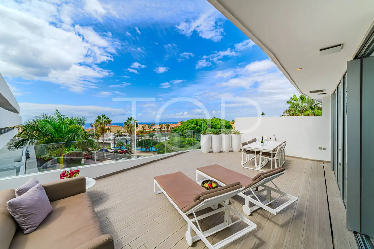 Luxuswohnung mit zwei Schlafzimmern, großer Terrasse und Aussicht in den Baobab Suites, Costa Adeje
