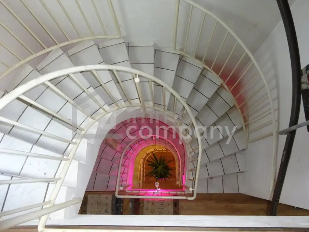 Exklusives Reihenmittelhaus in 1130 Wien – 10 Zimmer, Garten, Balkone- barrierefrei!