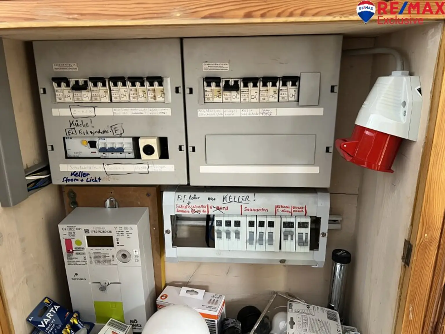 Der Hohen Wand und dem Schneeberg so nah! Sanierungsbedürftiges Einfamilienhaus mit Garten und Garage!