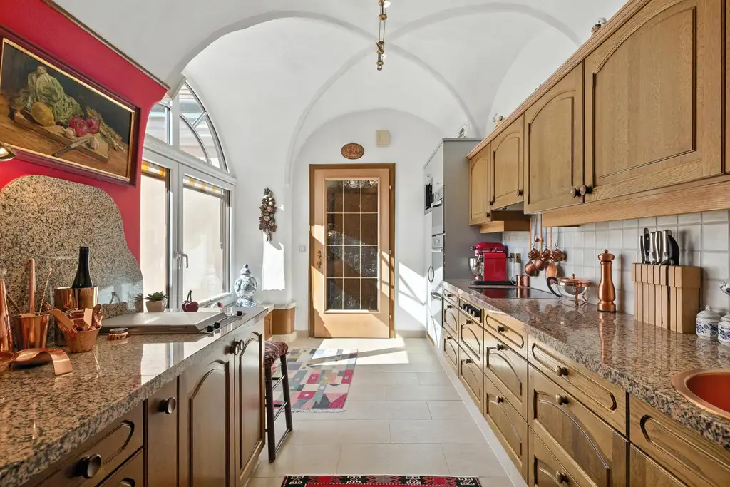 EINZIGARTIGE STILALTBAU-RESIDENZ IM HERZEN DER KREMSER ALTSTADT!