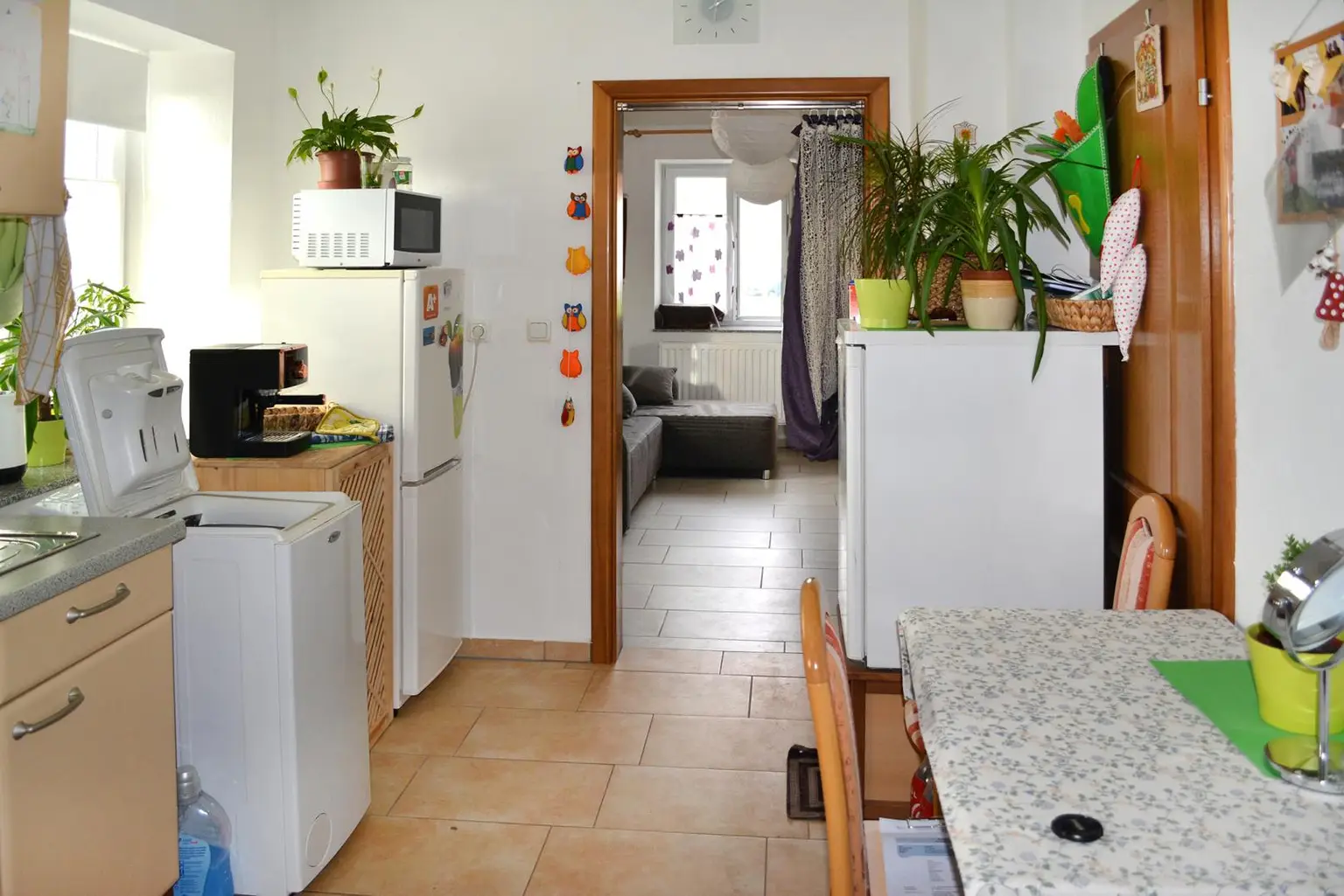 Vermieteter Gastronomiebetrieb mit separater Wohneinheit in zentraler Lage! Nähe BMW, SKF!!