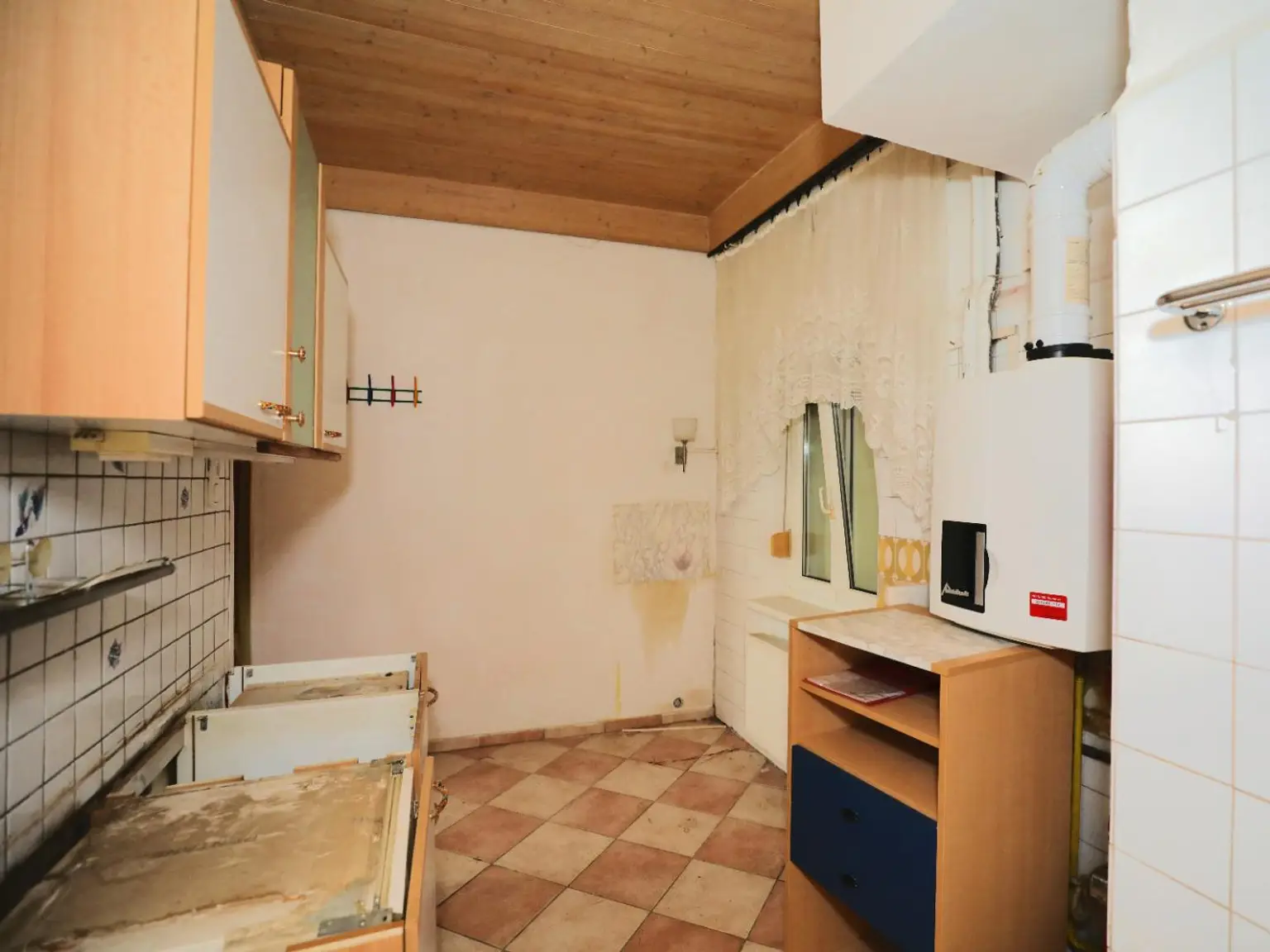 Renovierungsbedürftiges ZInshaus mit aureichend Parkplätzen im Trendbezirk Graz/Lend