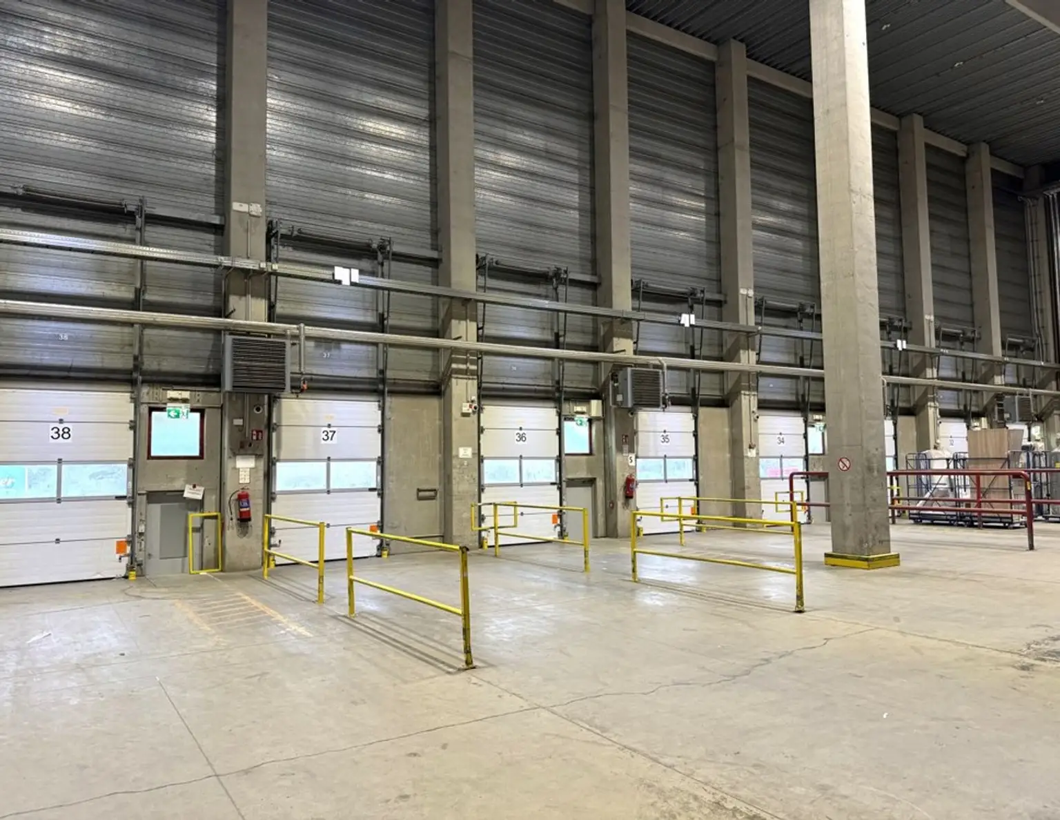 Logistikzentrum im IZ-NÖ-Süd
