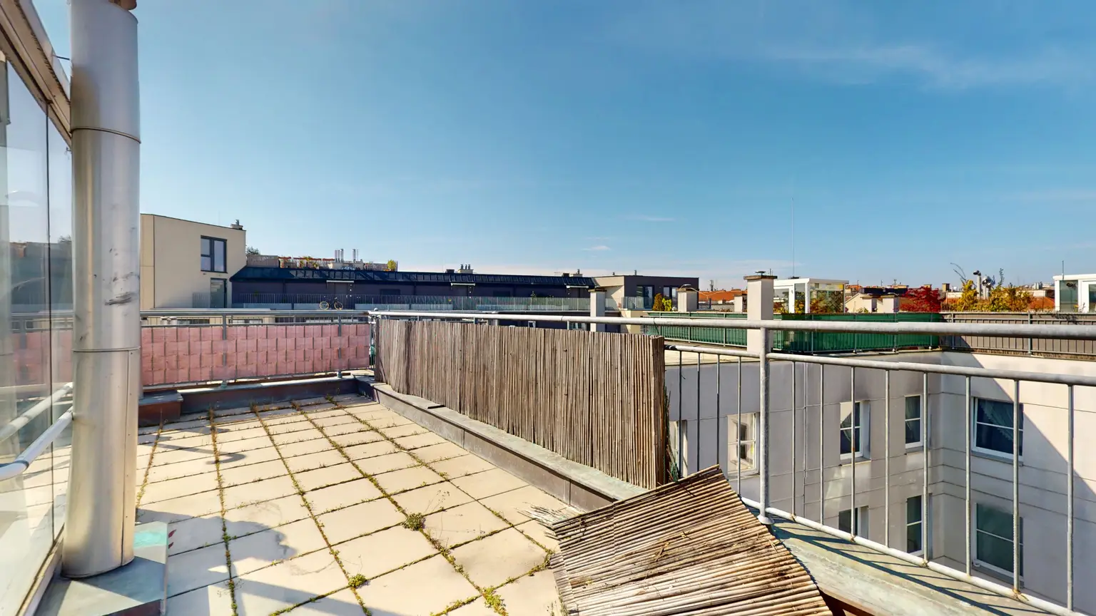 3-Zimmer-Wohnung mit privater Dachterrasse, Klimaanlage und Ruhelage