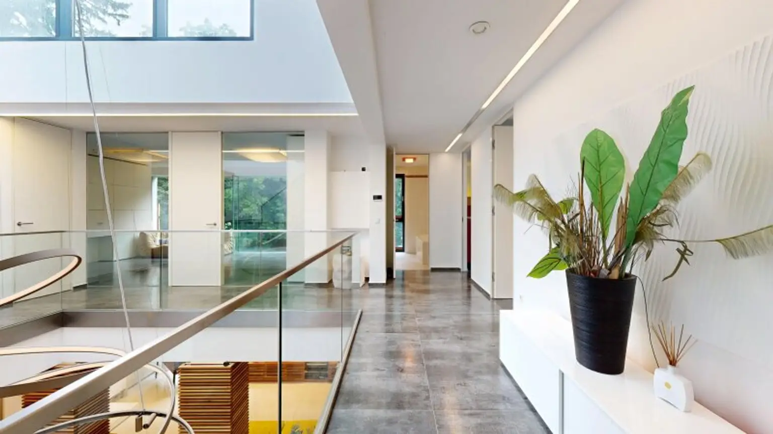 Luxusvilla mit Infinitypool in absoluter Ruhelage in Hinterbrühl – Exklusives Anwesen mit Top-Ausstattung