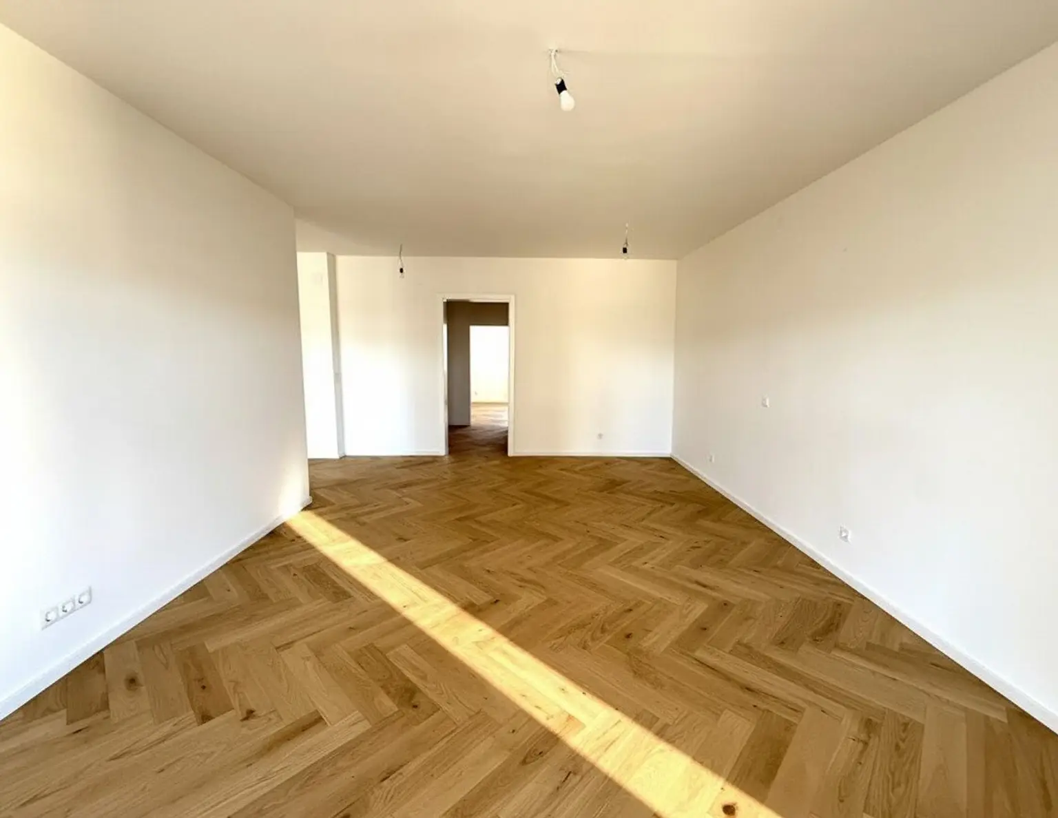 Exklusive Altbau-Rarität in Geidorf - kernsaniert, lichtdurchflutet, Nähe LKH & Univiertel