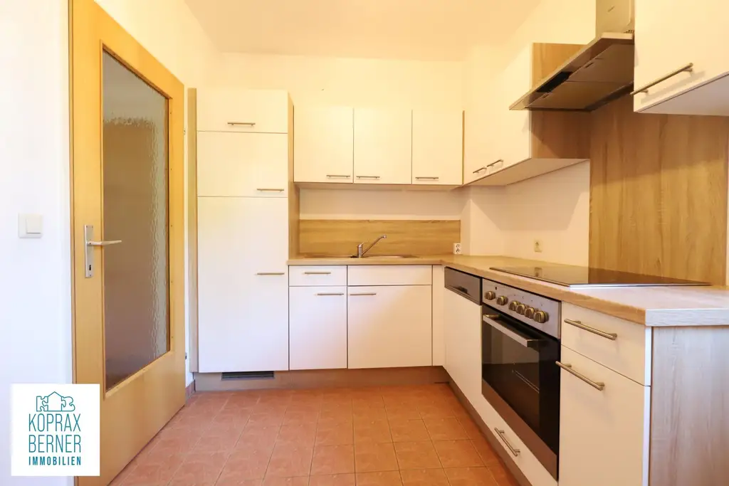 Ruhige Zwei-Zimmer Wohnung inkl. Parkplatz