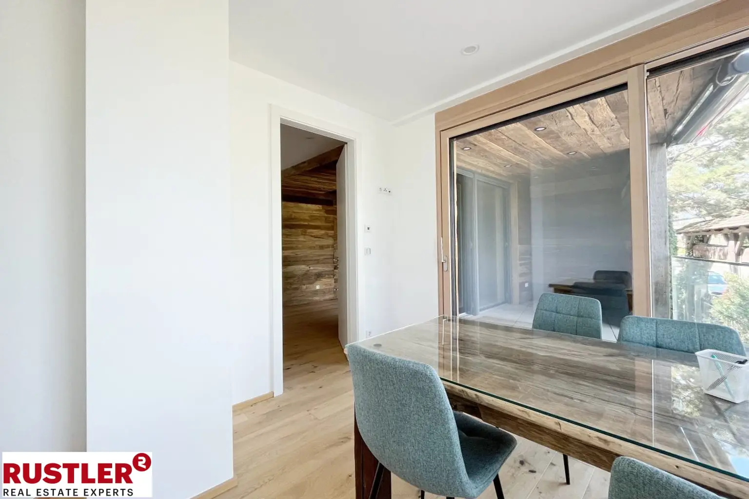 Rarität! 5-Zimmerwohnung mit einzigartiger Ausstattung
