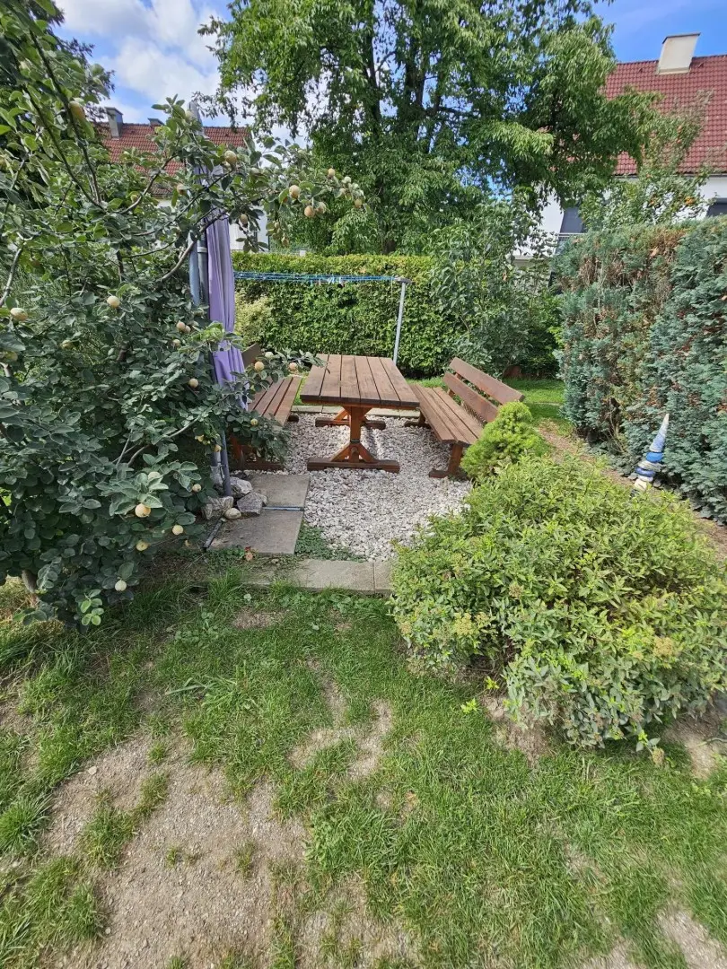 Einfamilienhaus mit Garage,mit winterfestem Gartenhaus, Werkstätte u.a