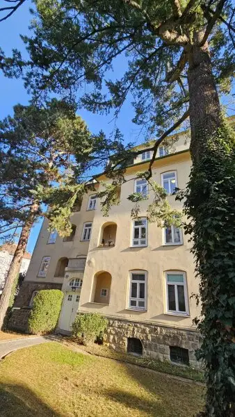 Gersthof /Pötzleinsdorf - charmante Altbauwohnung, 94m2 mit Balkon, Grünblick & Gartenidylle mitten in der Stadt!