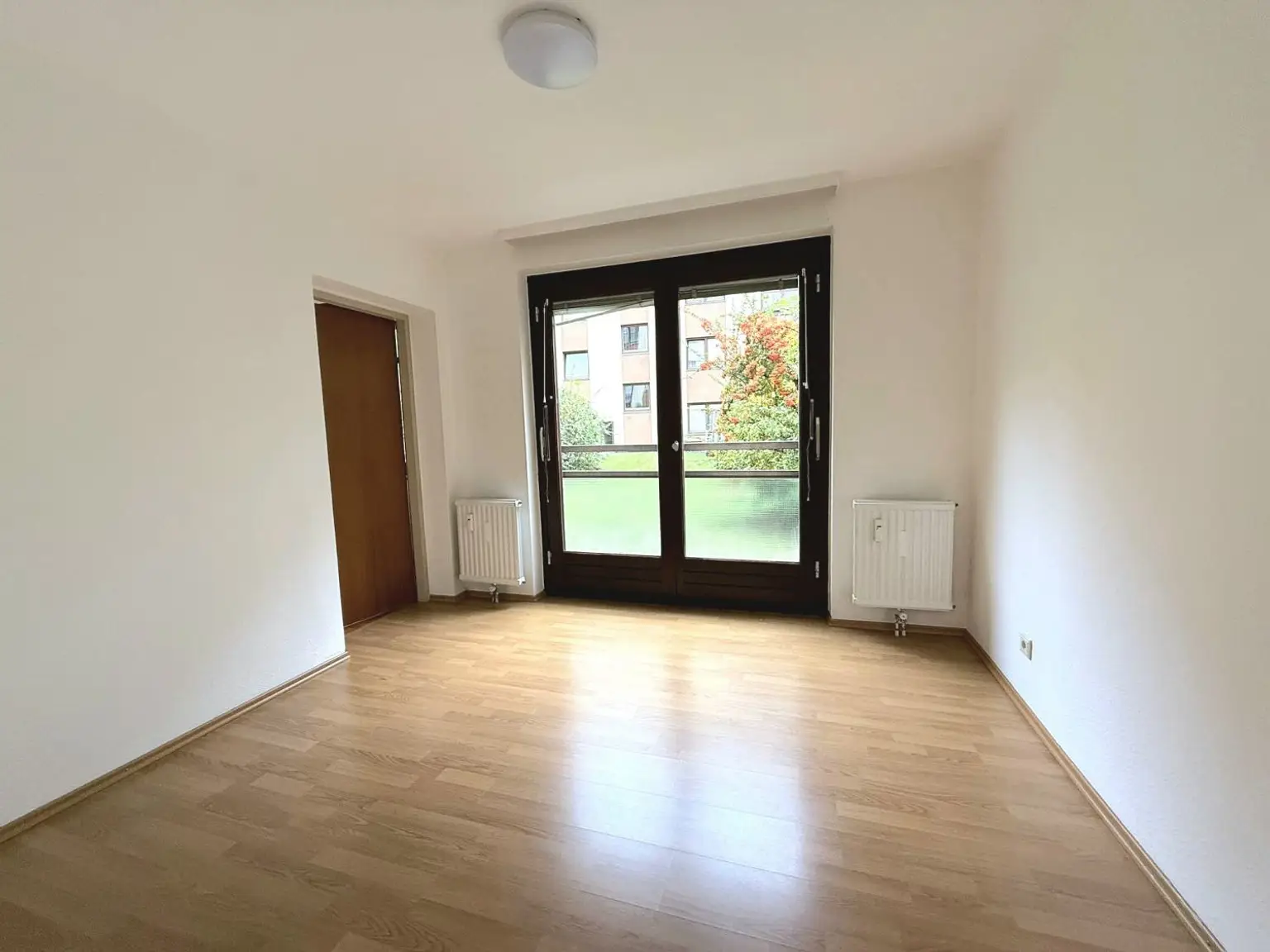 Lagejuwel in der Mariannengasse - Innenhoflage -
Garagenplatz