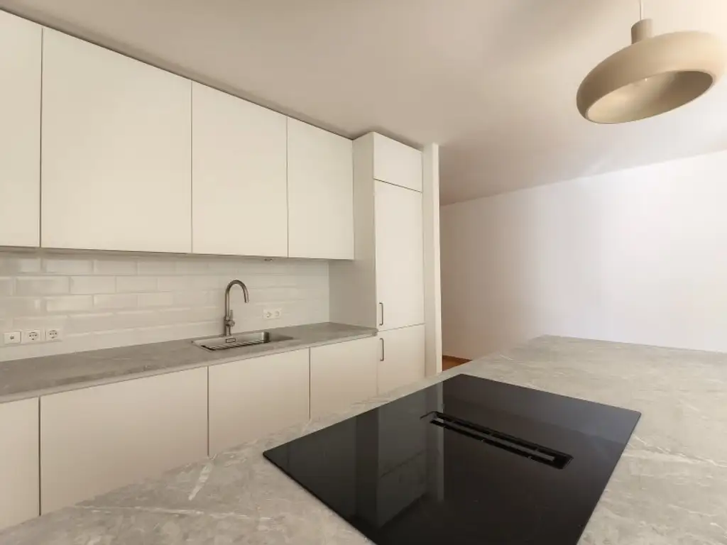 So grün kann Stadt sein! Großzügige 4-Zimmer-Wohnung mit wunderbarem Parkblick in angenehmer Ruhelage