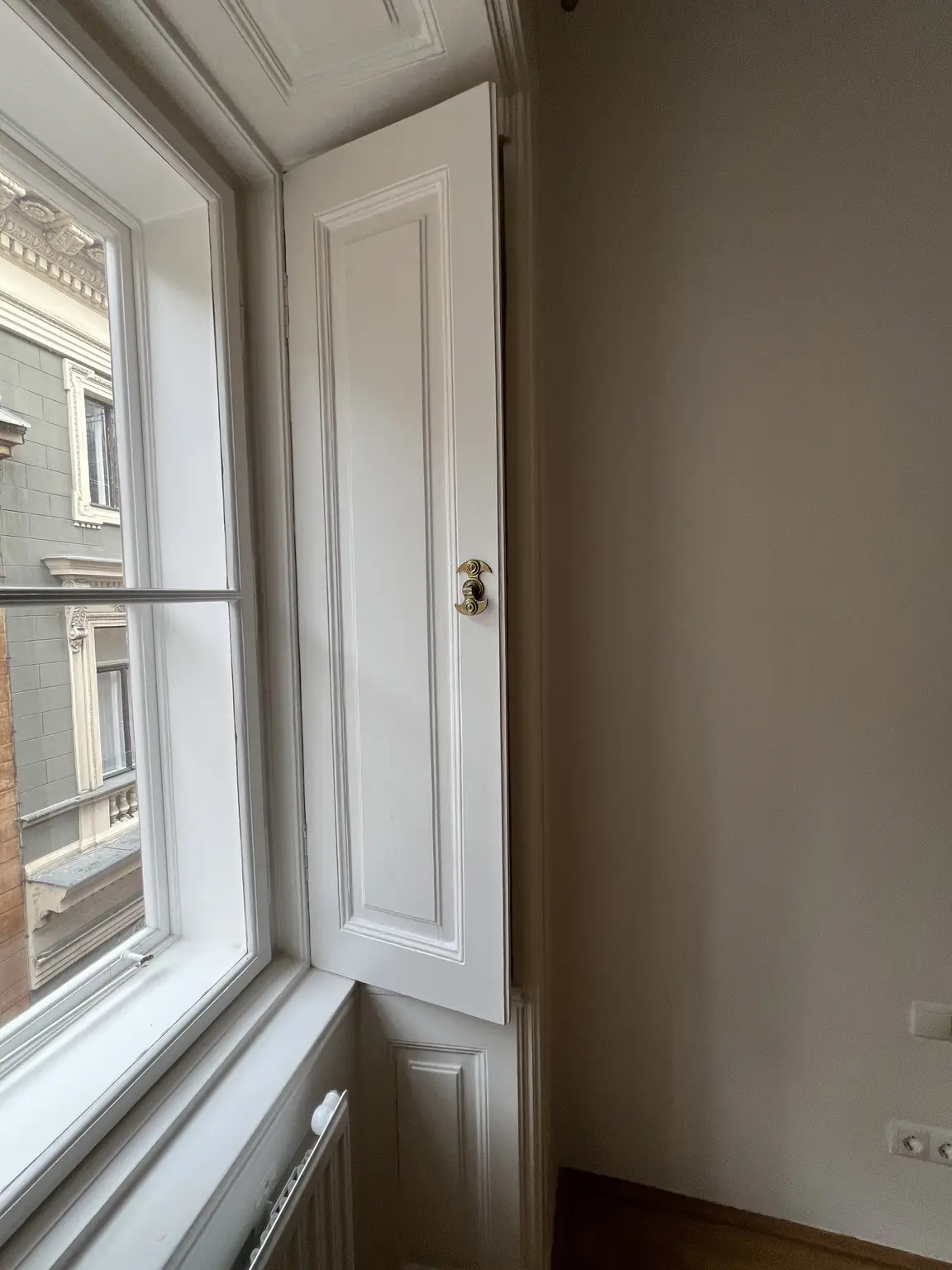 Charmante Altbauwohnung im Herzen Wiens / Charming apartment in an old-style building in the heart of Vienna