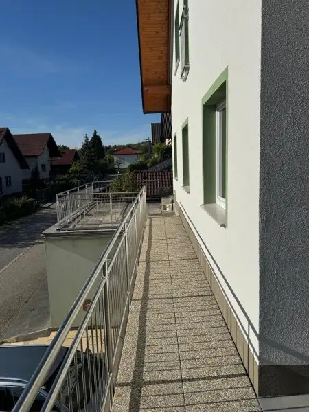 Neues, geräumiges Einfamilienhaus mit Garten in ruhiger Wohnsiedlung nahe Mistelbach (!) 2-Generation-Wohnhauseignung (!)