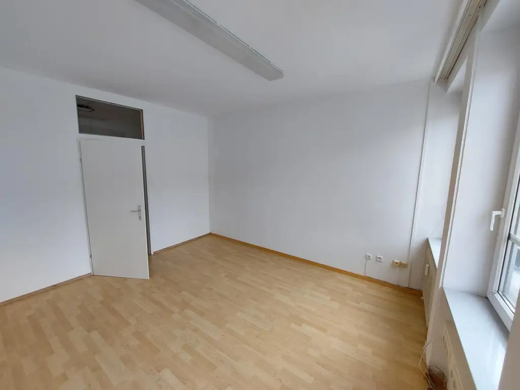 2 Zimmer Büro im Cordatushaus Wels zu mieten (3.OG)
