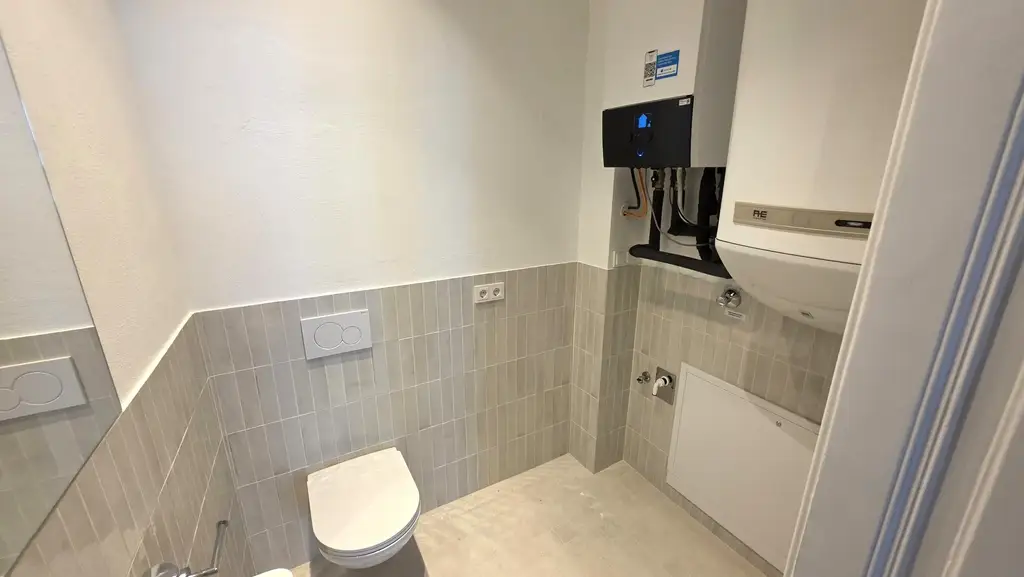 Atelier // Büro // Garten // Terrasse // Traumlage: Gumpendorfer Straße!!