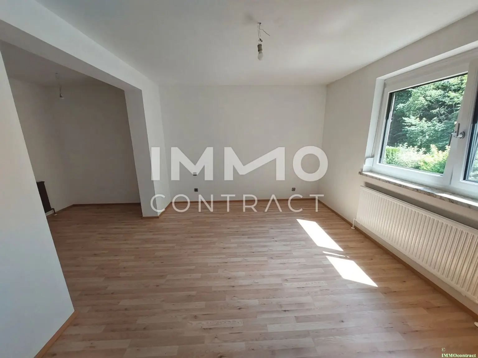Bungalow mit Pool, Garage zu mieten in idyllischer Landschaft im Raum Rosenau/Bruckbach - Ruhelage