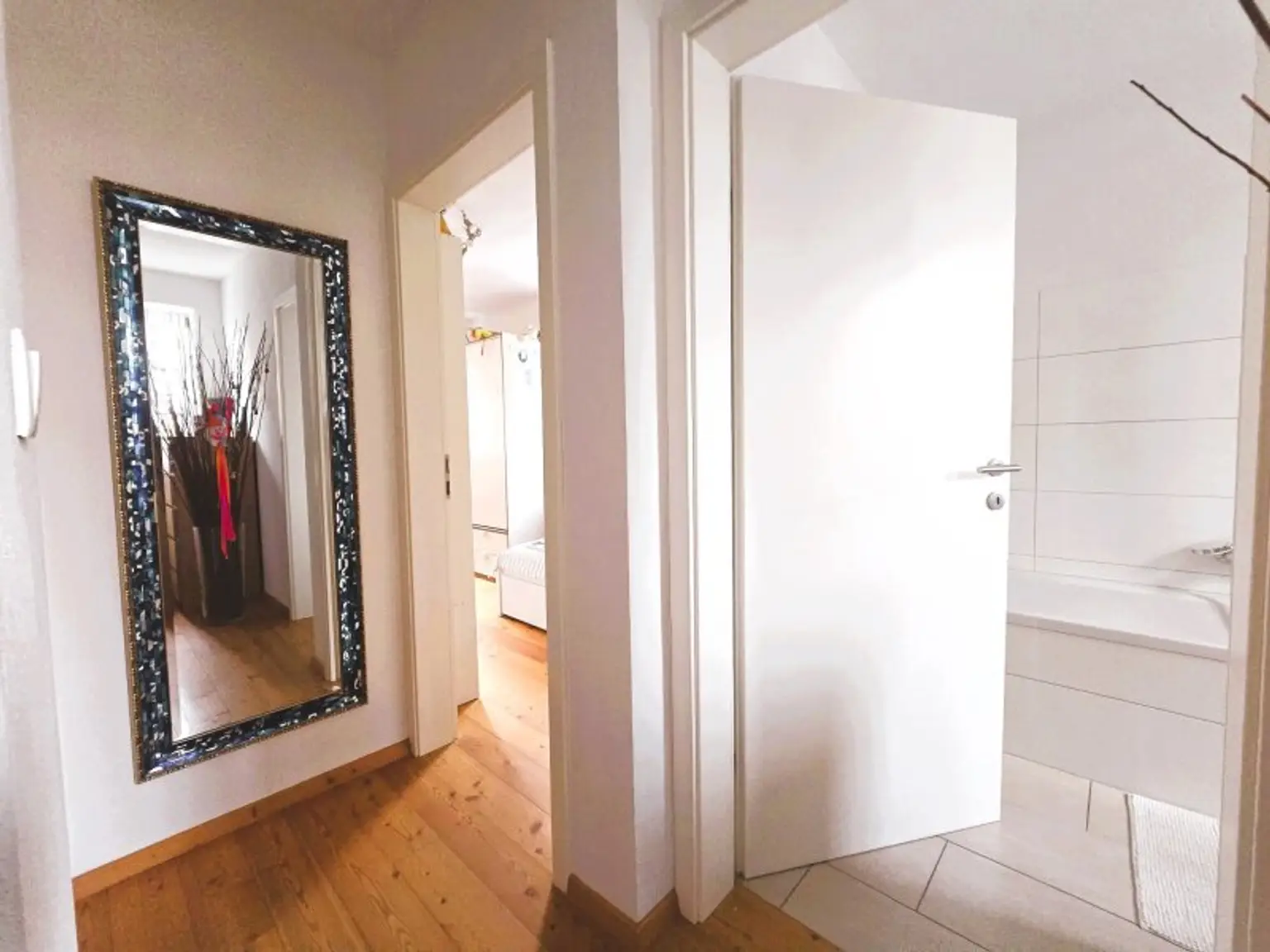 + Ideal für Jung und Alt + leicht leistbares, Neuwertiges und lichtudruchflutetes Reiheneckhaus in Guntersdorf: 3 Zimmer, Garten & Terrasse, Küche, 2 Bäder und 2 Abstellräume für 199.000 €! +