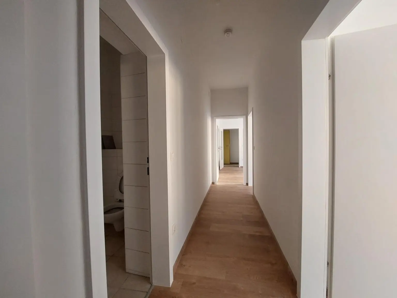 zentral begehbare Räume