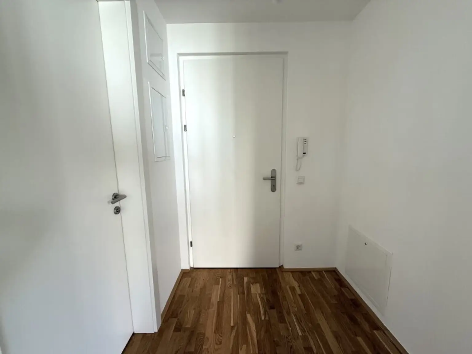 Gut geschnittene 2-Zimmer Wohnung in ruhiger Seitenstraße nahe U4 Hietzing