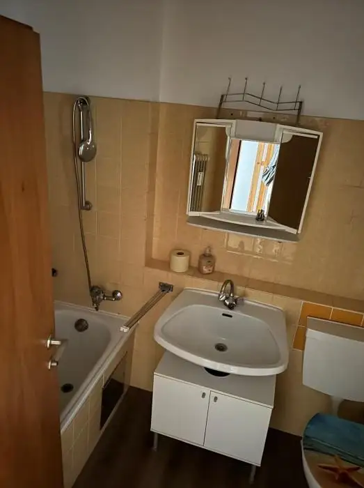 Wohnen am Traunsee - perfekte 28 m² Wohnung im Zentrum von Gmunden - mit ruhigem Balkon!