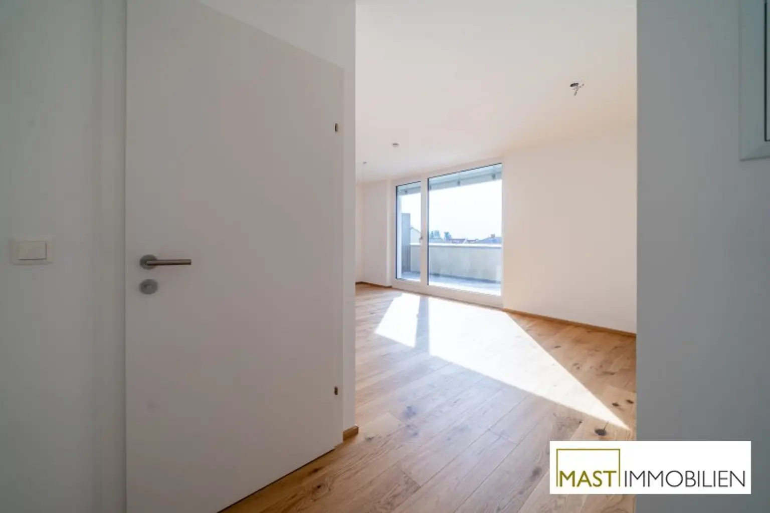 *Sommer 2025* Luxuriöse 2-Zimmer Dachgeschosswohnung mit Seeblick!
