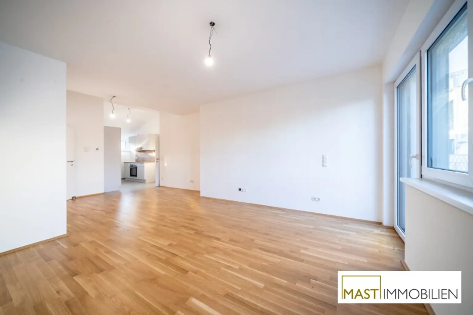 Lichterfüllter 3-Zimmer-Traum mit Balkon, teils hohen Decken & charmanten Schrägen in Breitenlee