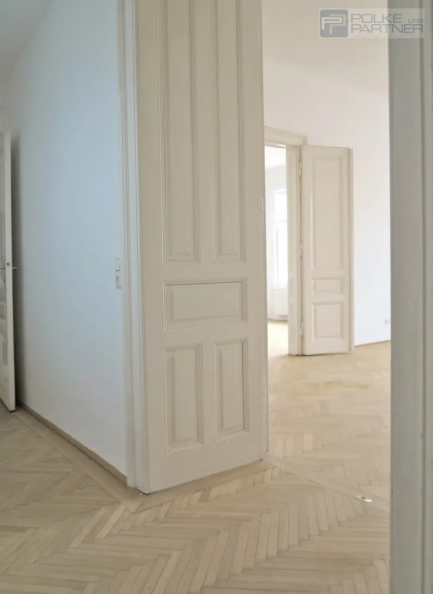 STILVOLL SANIERTE ALTBAUALTBAUWOHNUNG - RESRVIERT