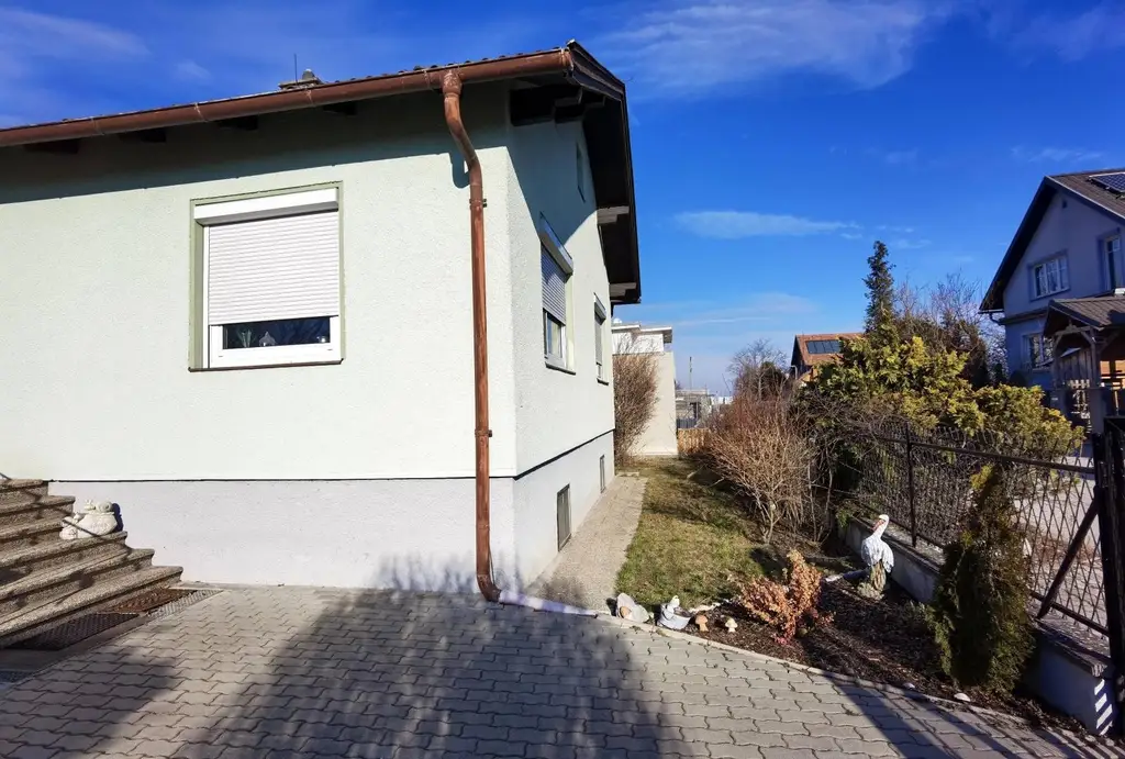 Anlageobjekt mit solider Jahresrendite – vermietetes Einfamilienhaus in ruhiger Lage!