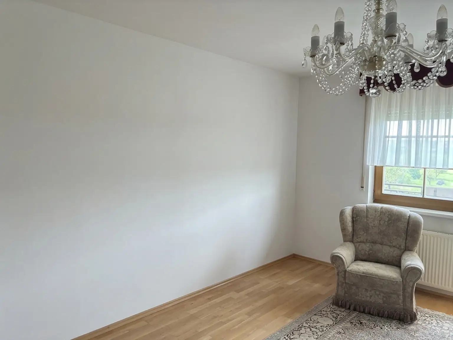 Wohnzimmer(Wandverbau mit KI entfernt)