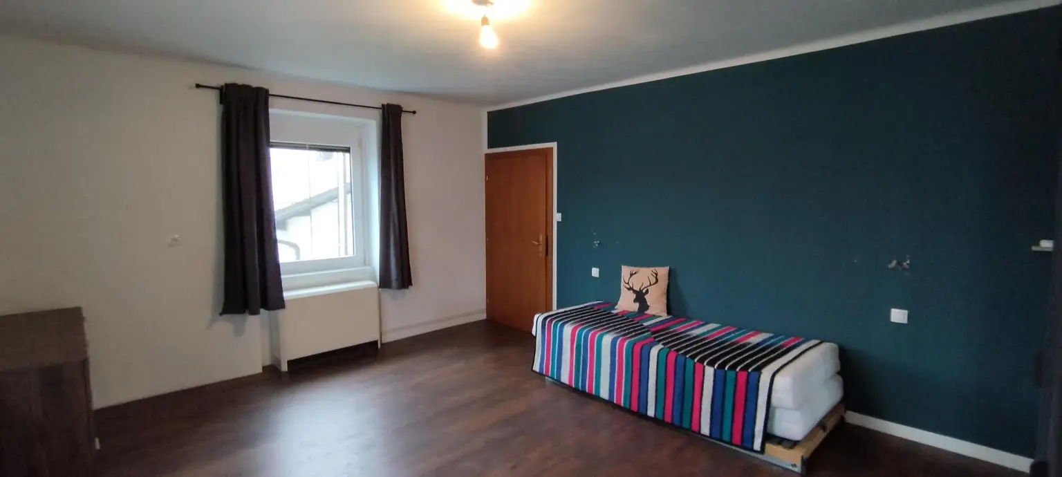 Schlafzimmer 1.St. 2