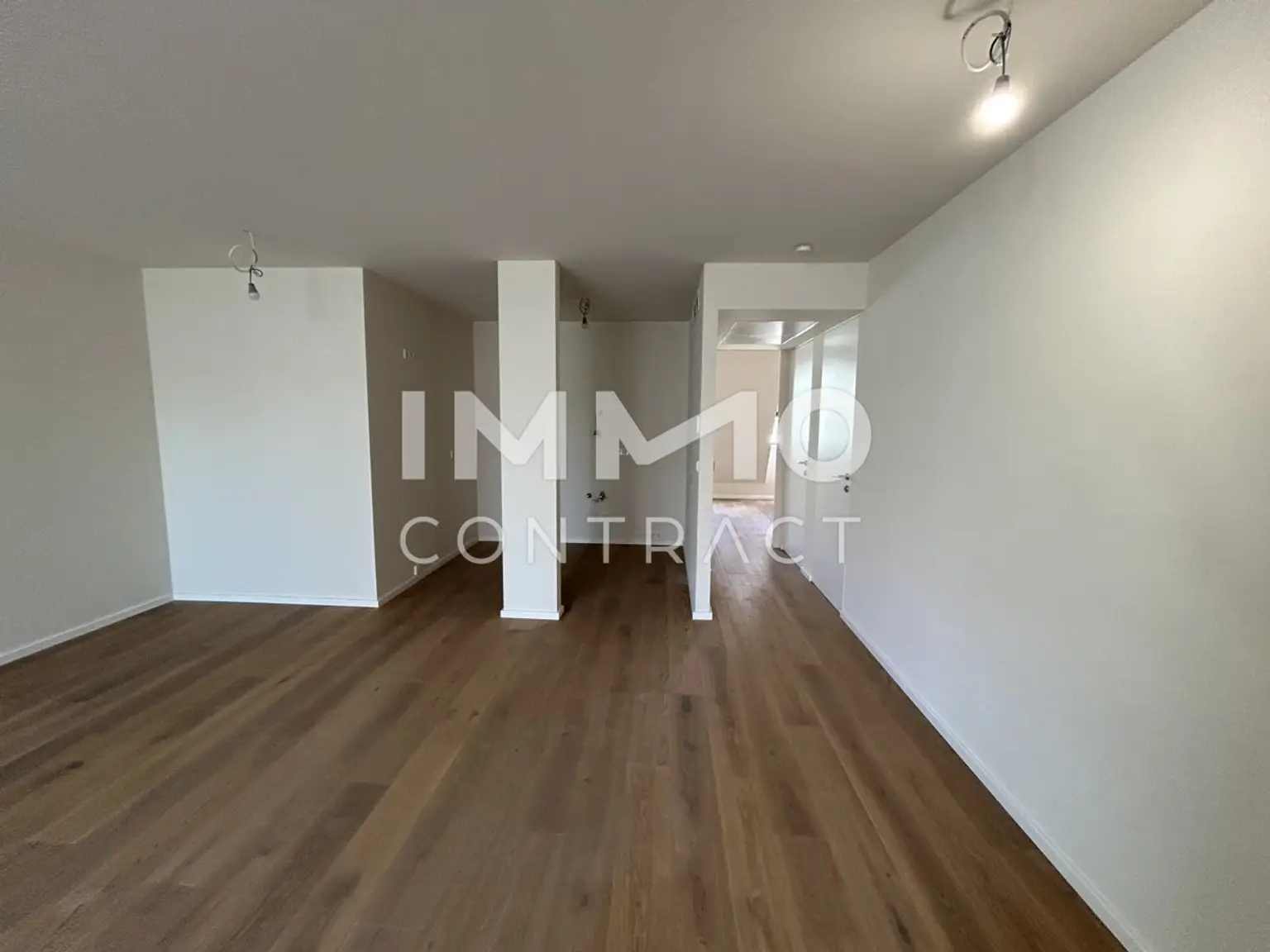 GROSSZÜGIGE 2-ZIMMER-WOHNUNG MIT
BALKON