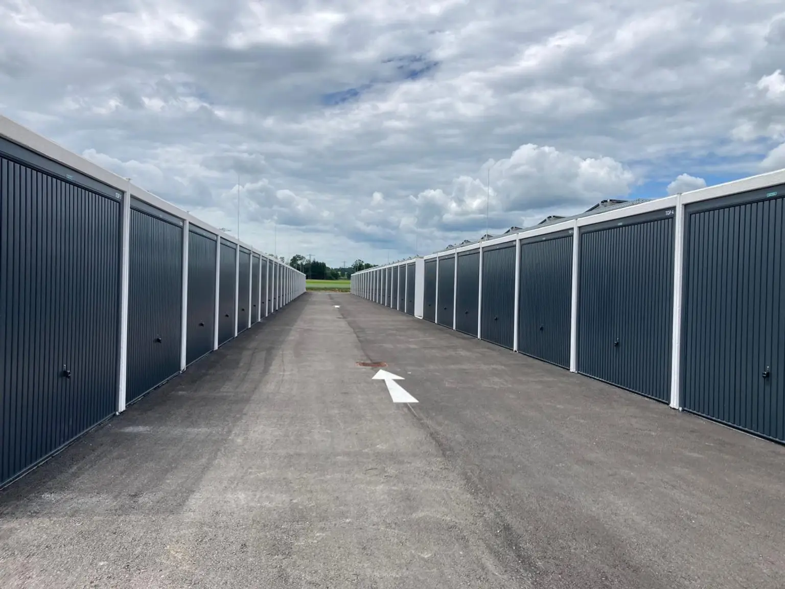 Doppelgarage zu vermieten im Garagenpark Timelkam / Ader
