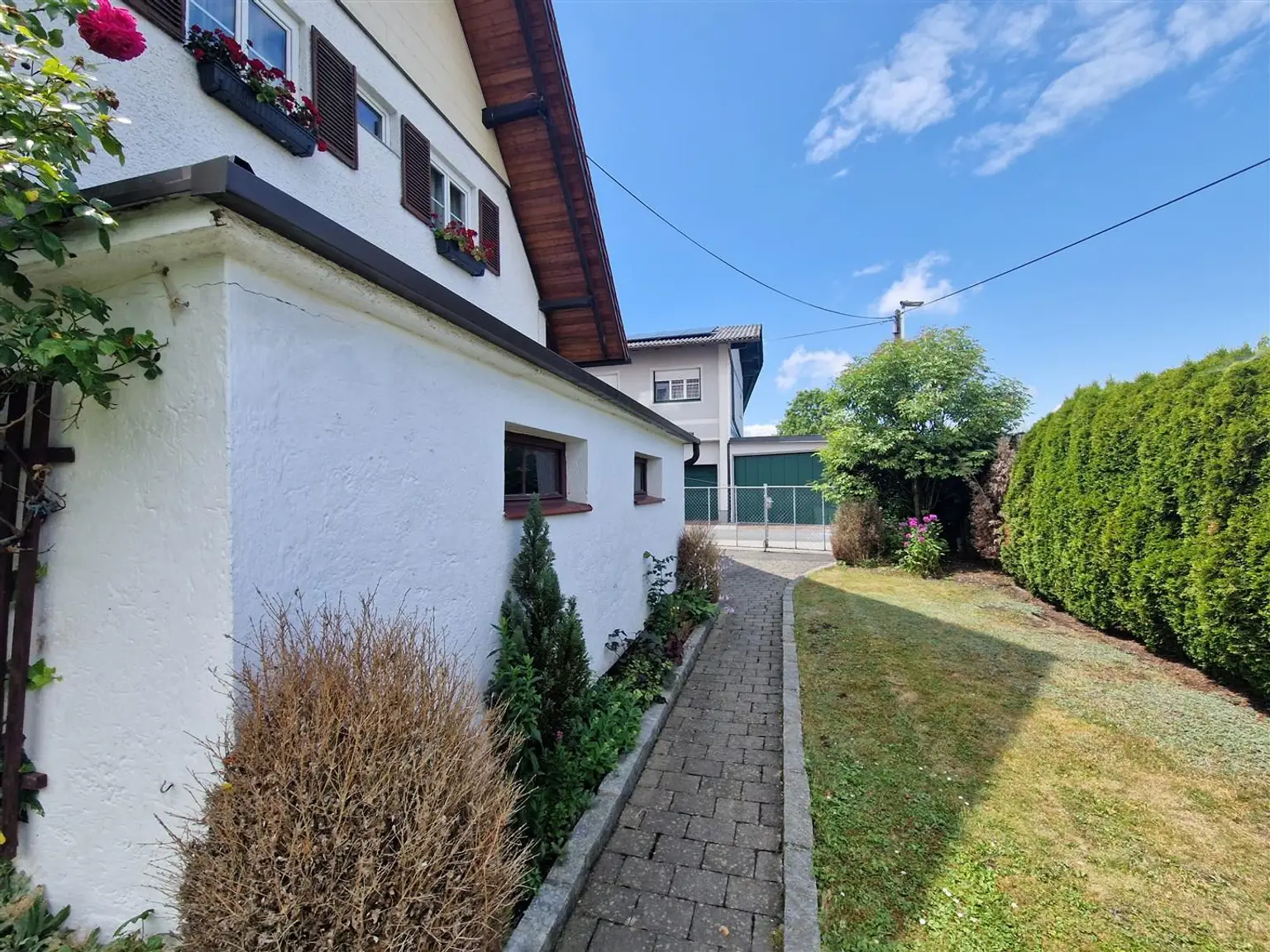 Solides Einfamilienhaus mit Charme und modernisierter Technik