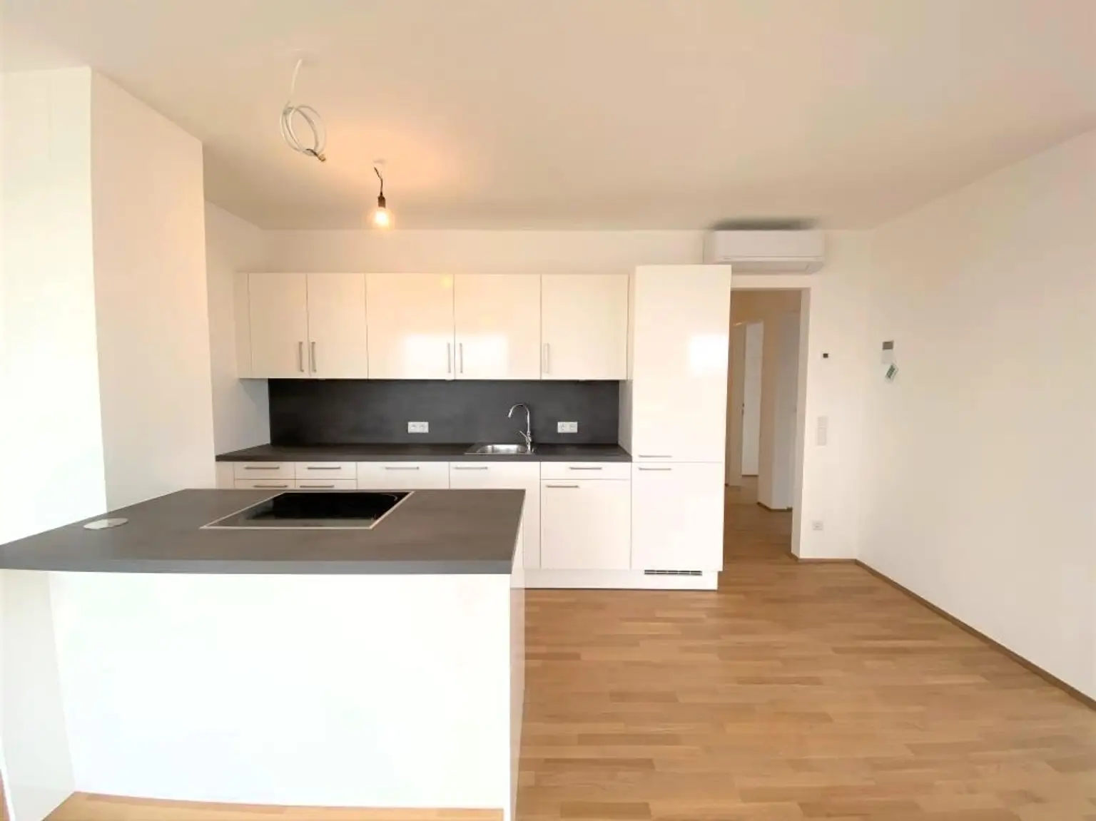 Ihr Penthouse – mit 90m² Terrassenfläche und Direktlift in die Wohnung!!