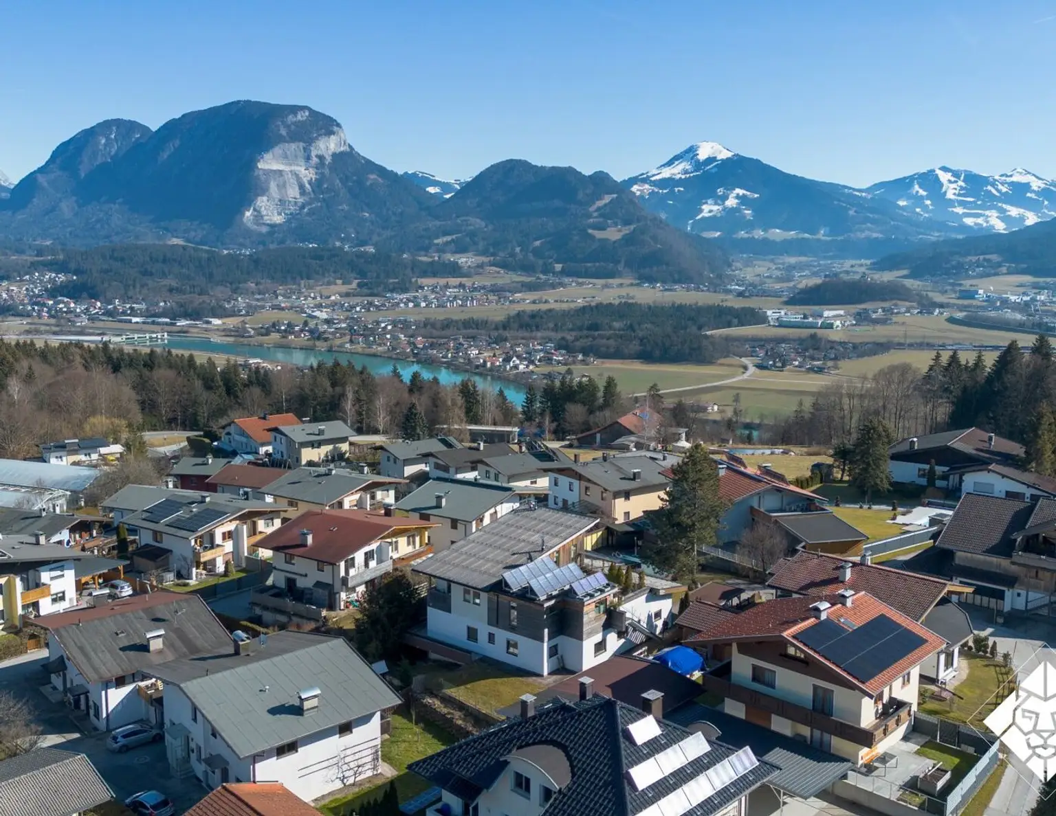 Grundstück in Traumlage mit atemberaubenden Blick auf die umliegenden Berge zu kaufen!