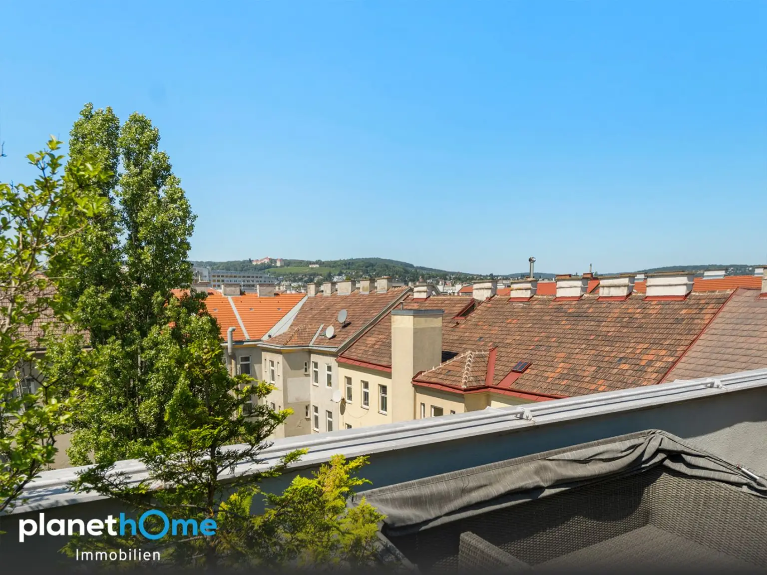 Blick Schloss Wilhelminenberg